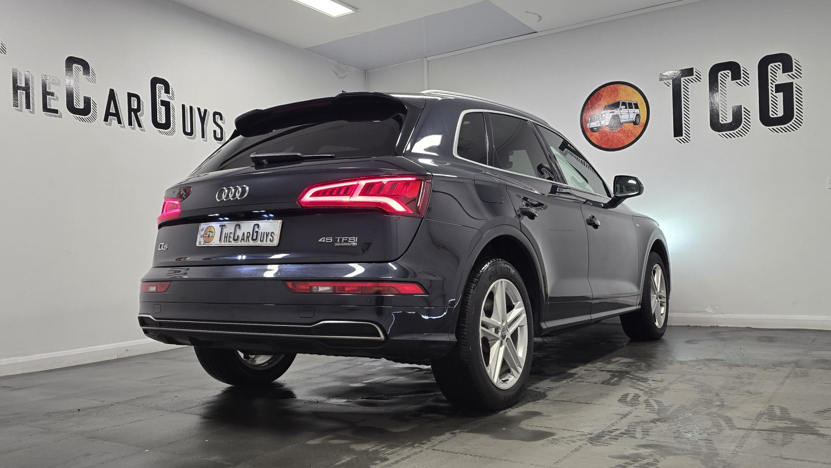 Audi Q5 2.0 TFSI 45 S line SUV 5dr Petrol S Tronic quattro Euro 6 (s/s) (245 ps)