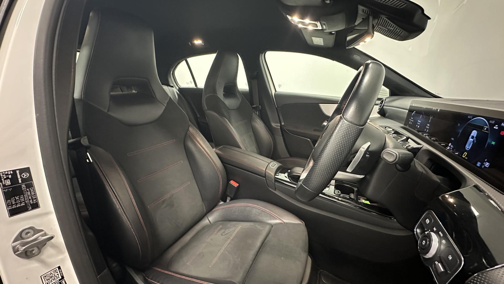 Mercedes-Benz A Class 1.5 A180d AMG Line (Executive) Hatchback 5dr Diesel 7G-DCT Euro 6 (s/s) (116 ps)