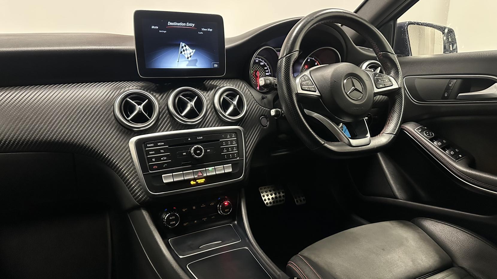 Mercedes-Benz A Class 2.1 A200d AMG Line Hatchback 5dr Diesel 7G-DCT Euro 6 (s/s) (136 ps)