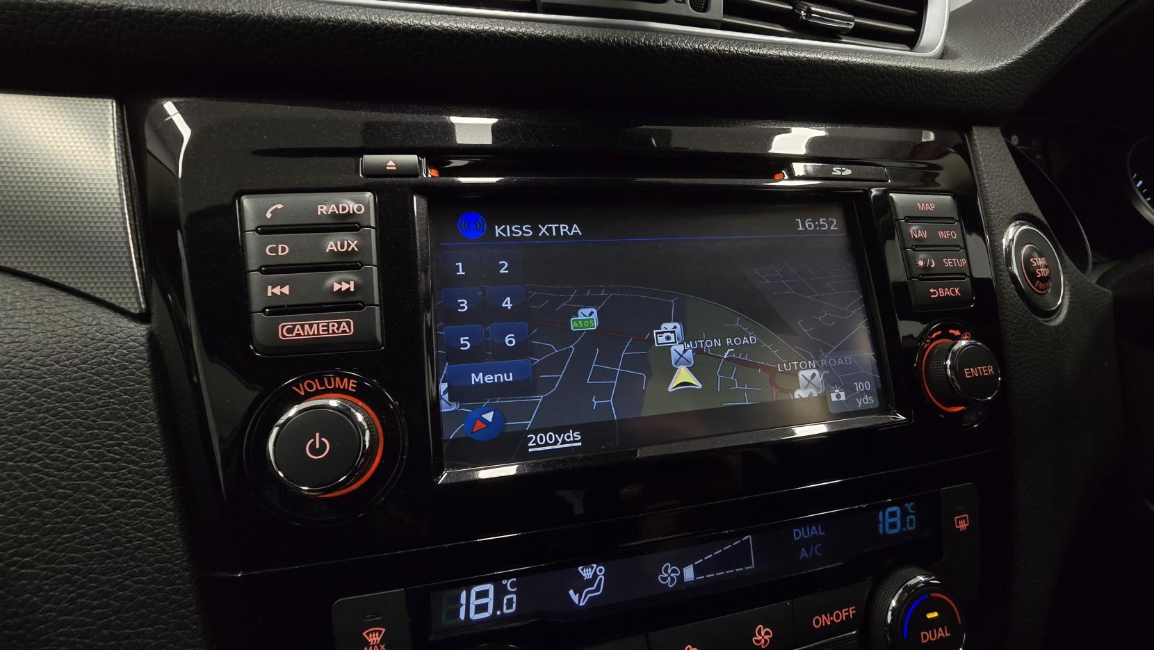 Nissan Qashqai 1.6 dCi N-Connecta SUV 5dr Diesel XTRON Euro 6 (s/s) (130 ps)