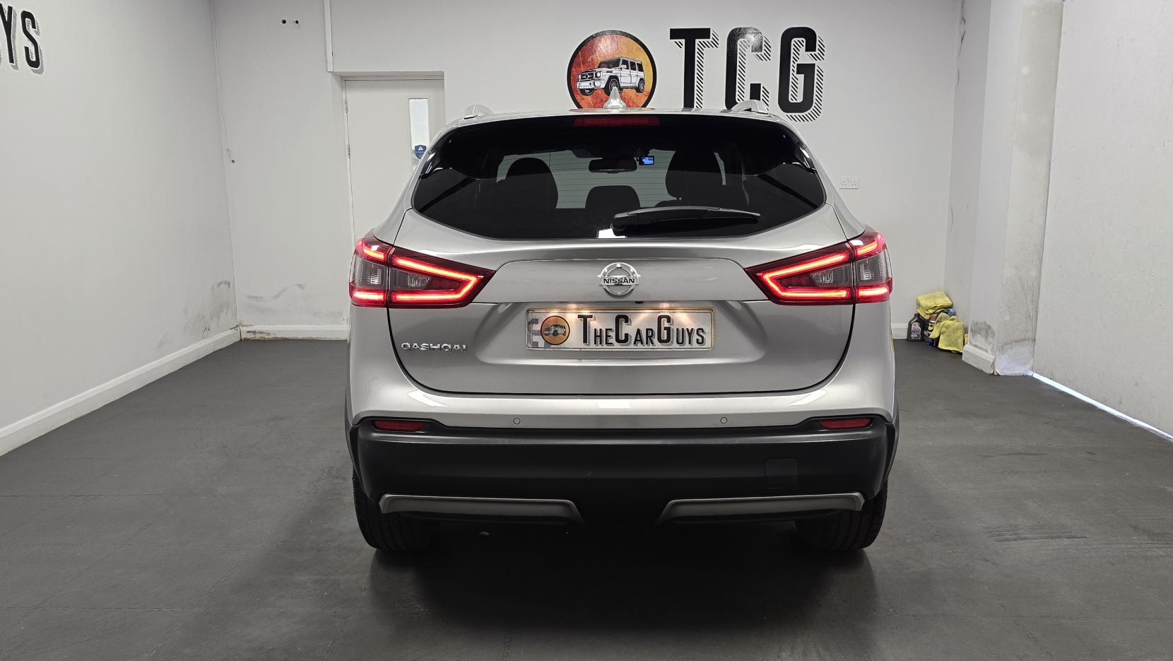 Nissan Qashqai 1.6 dCi N-Connecta SUV 5dr Diesel XTRON Euro 6 (s/s) (130 ps)