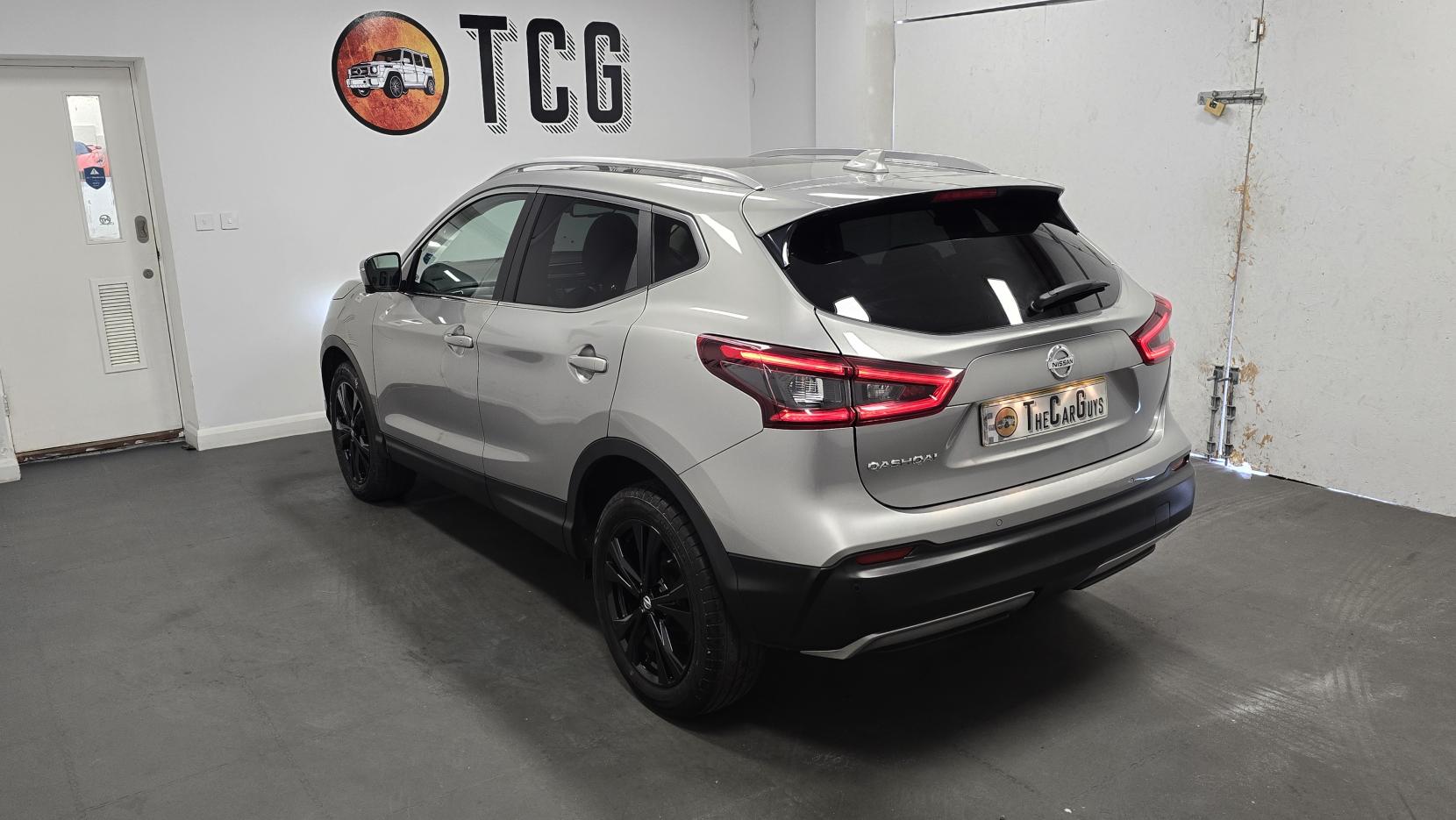 Nissan Qashqai 1.6 dCi N-Connecta SUV 5dr Diesel XTRON Euro 6 (s/s) (130 ps)