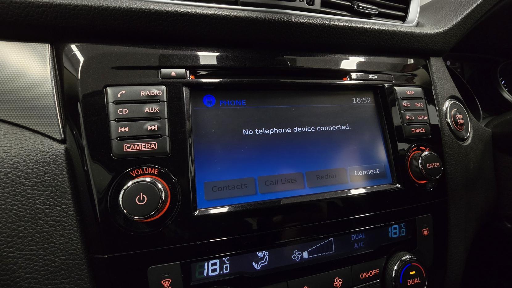 Nissan Qashqai 1.6 dCi N-Connecta SUV 5dr Diesel XTRON Euro 6 (s/s) (130 ps)