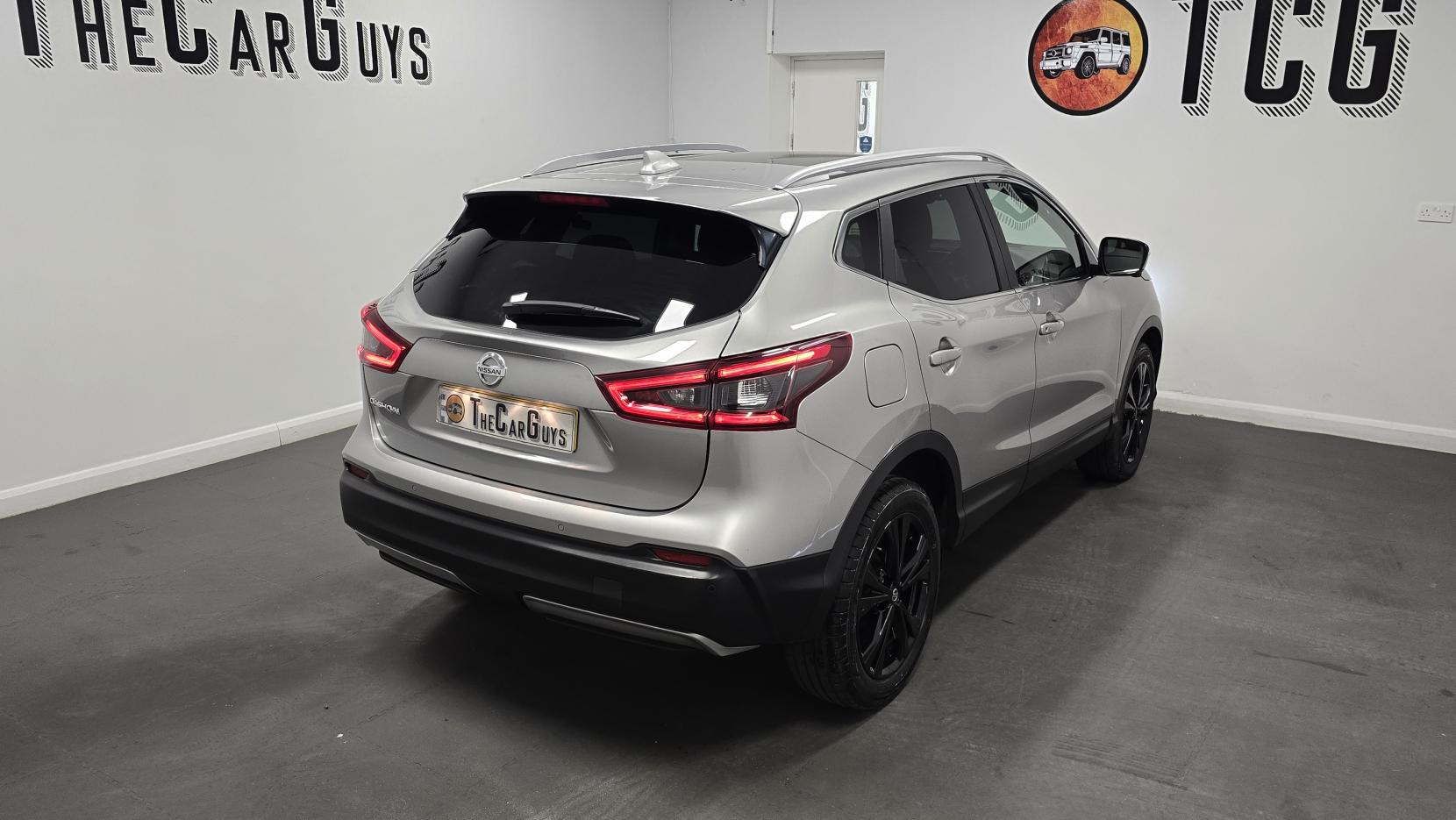 Nissan Qashqai 1.6 dCi N-Connecta SUV 5dr Diesel XTRON Euro 6 (s/s) (130 ps)