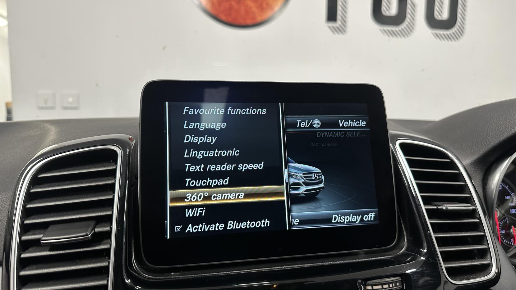 Mercedes-Benz GLE 2.1 GLE250d AMG Line (Premium) SUV 5dr Diesel G-Tronic 4MATIC Euro 6 (s/s) (204 ps)