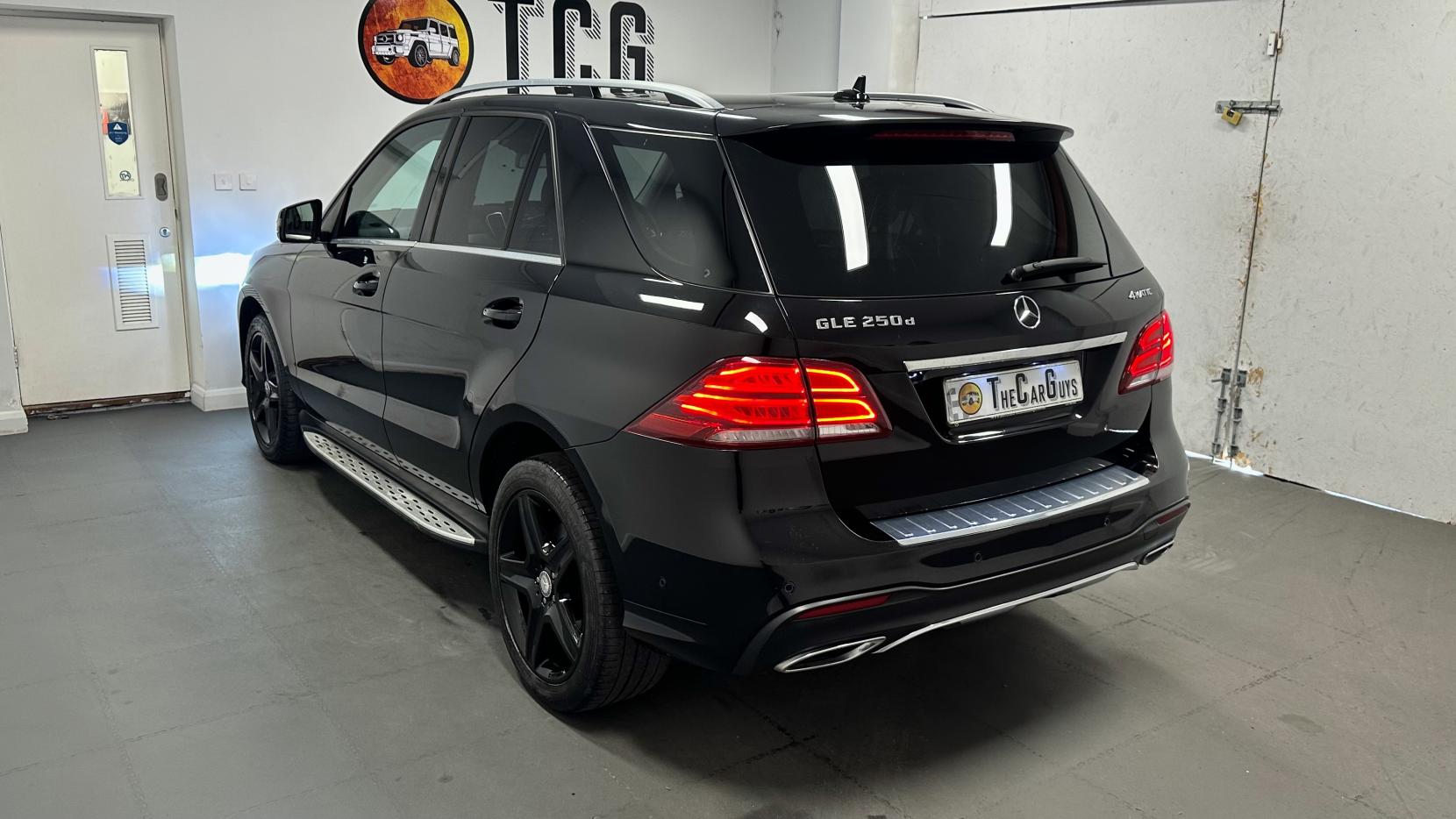 Mercedes-Benz GLE 2.1 GLE250d AMG Line (Premium) SUV 5dr Diesel G-Tronic 4MATIC Euro 6 (s/s) (204 ps)