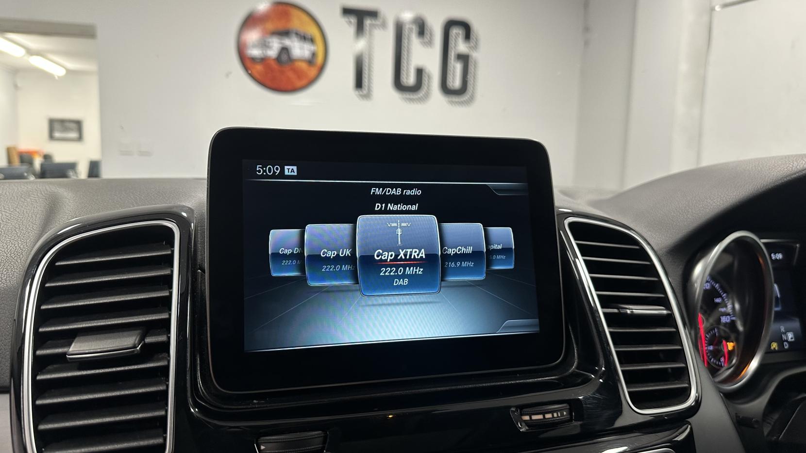 Mercedes-Benz GLE 2.1 GLE250d AMG Line (Premium) SUV 5dr Diesel G-Tronic 4MATIC Euro 6 (s/s) (204 ps)