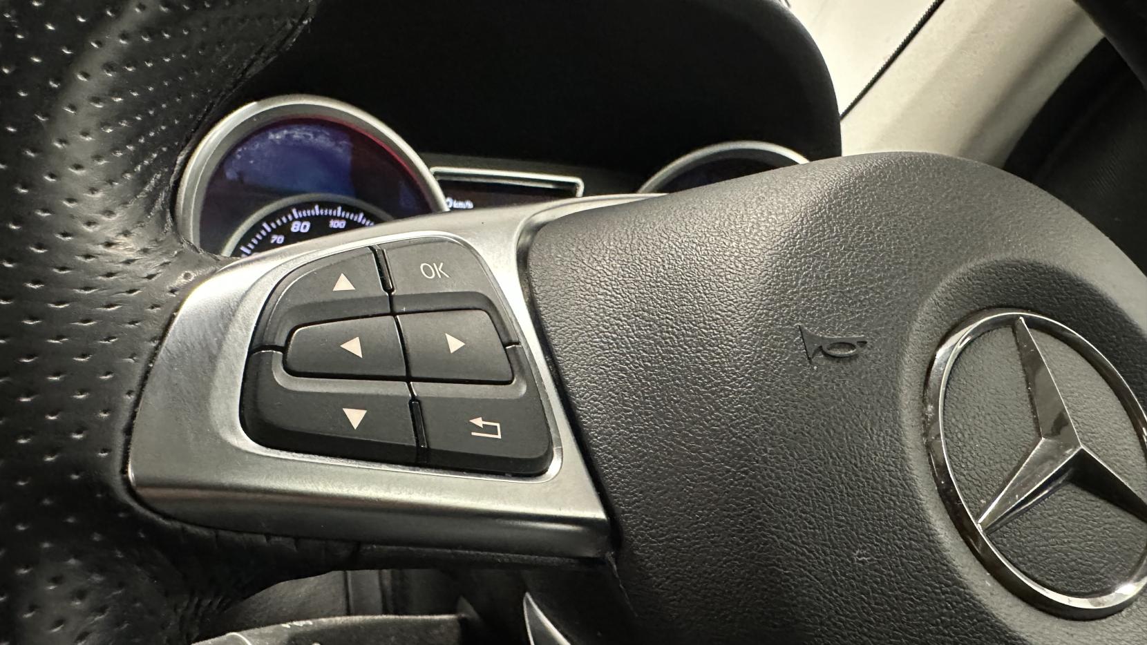 Mercedes-Benz GLE 2.1 GLE250d AMG Line (Premium) SUV 5dr Diesel G-Tronic 4MATIC Euro 6 (s/s) (204 ps)