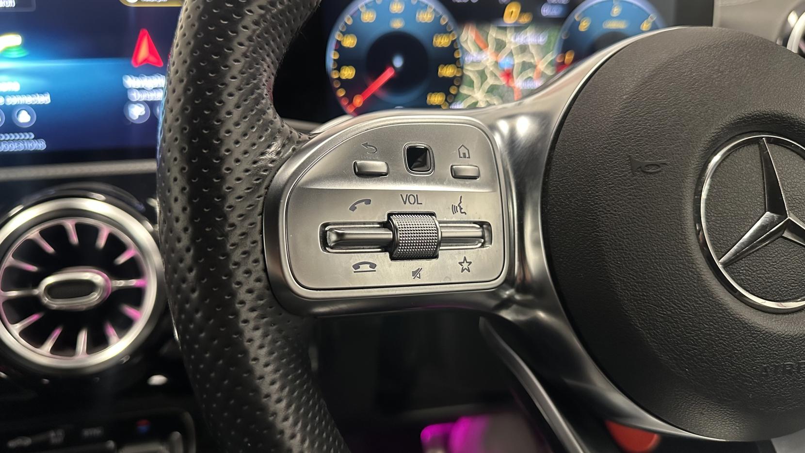 Mercedes-Benz CLA 2.0 CLA220d AMG Line (Premium 2) Coupe 4dr Diesel 8G-DCT Euro 6 (s/s) (190 ps)