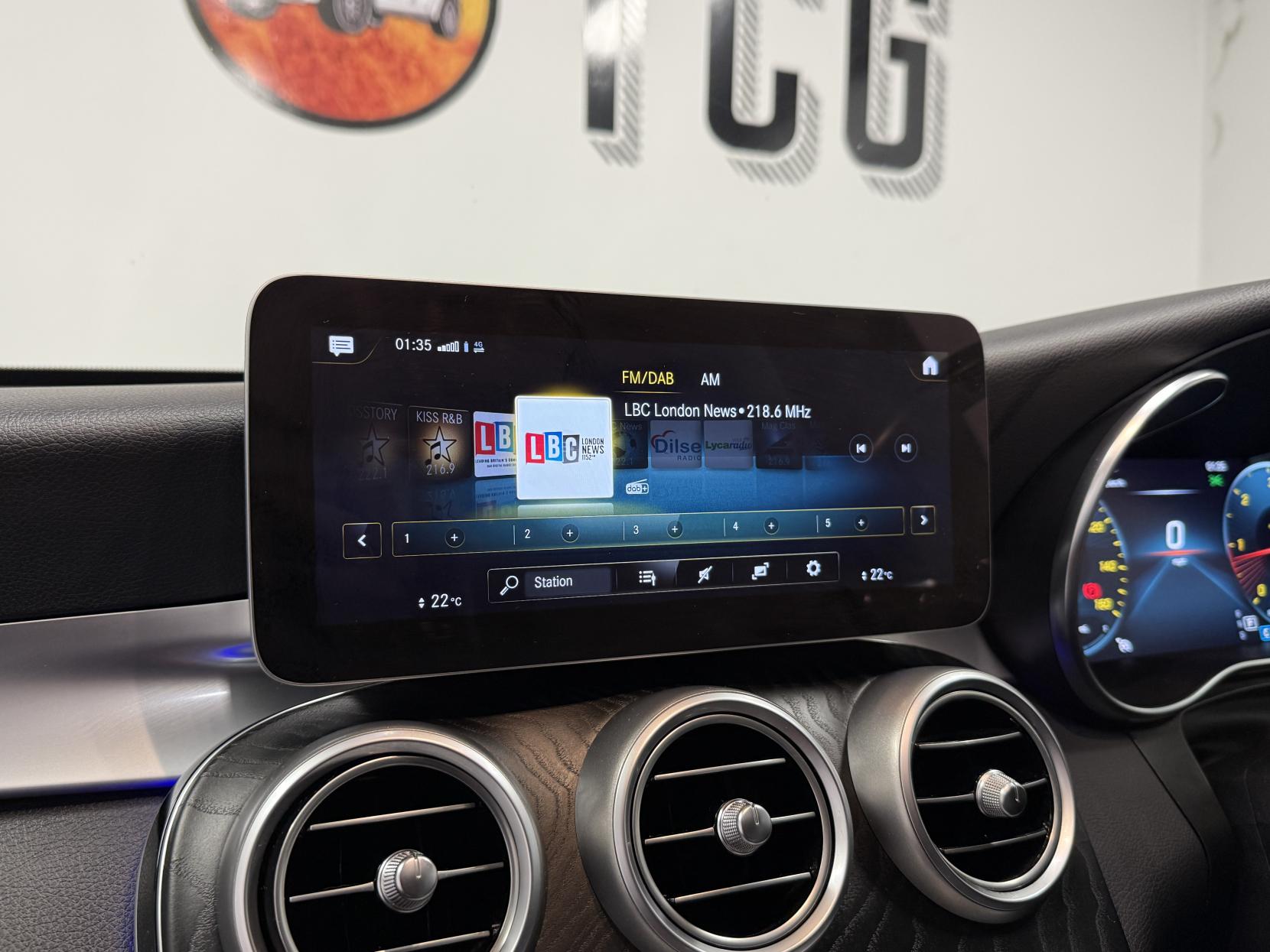 Mercedes-Benz GLC 2.0 GLC300d AMG Line (Premium Plus) SUV 5dr Diesel G-Tronic+ 4MATIC Euro 6 (s/s) (245 ps)
