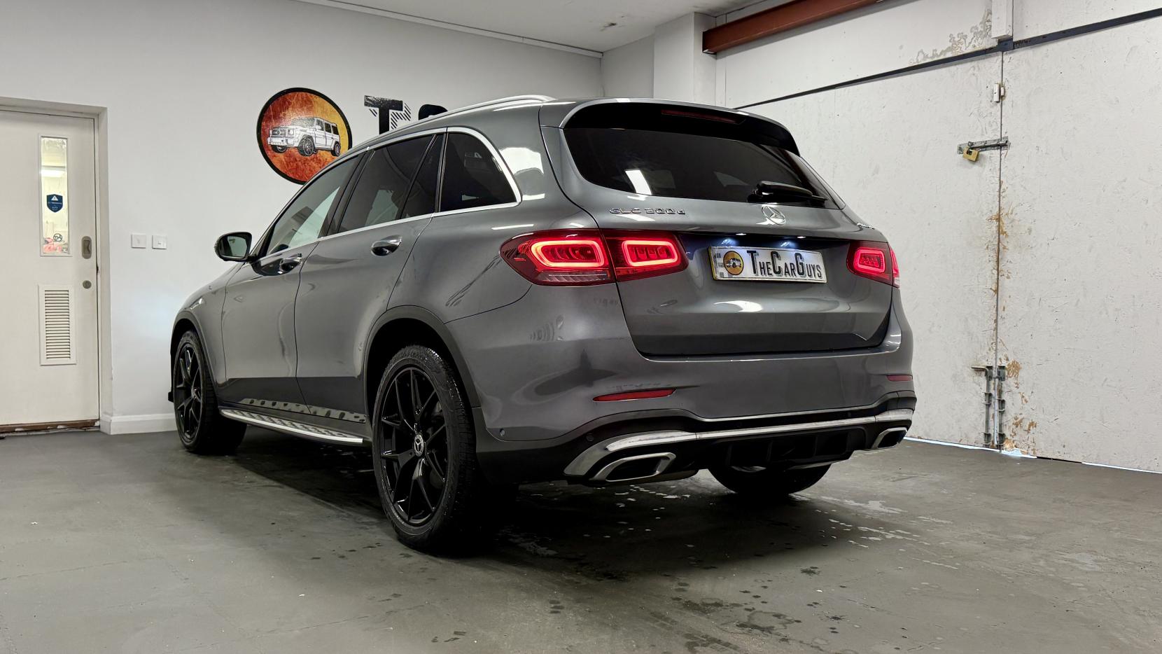 Mercedes-Benz GLC 2.0 GLC300d AMG Line (Premium Plus) SUV 5dr Diesel G-Tronic+ 4MATIC Euro 6 (s/s) (245 ps)