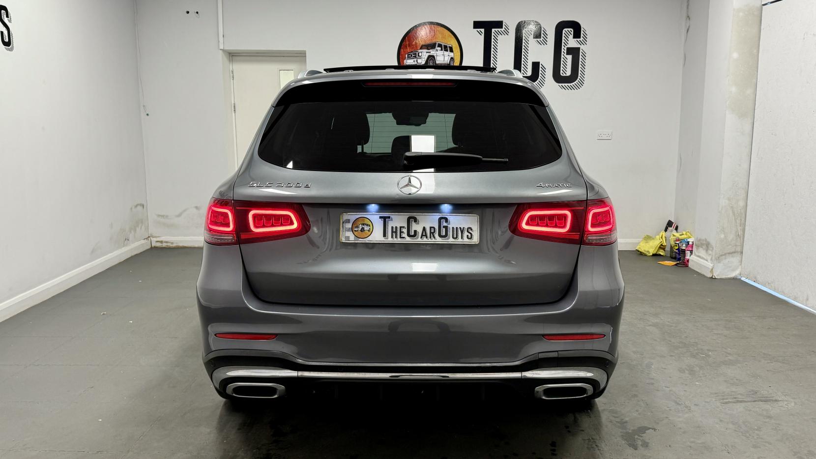 Mercedes-Benz GLC 2.0 GLC300d AMG Line (Premium Plus) SUV 5dr Diesel G-Tronic+ 4MATIC Euro 6 (s/s) (245 ps)