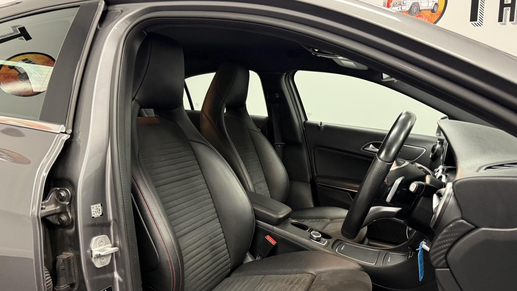 Mercedes-Benz A Class 1.6 A200 AMG Line (Premium) Hatchback 5dr Petrol 7G-DCT Euro 6 (s/s) (156 ps)