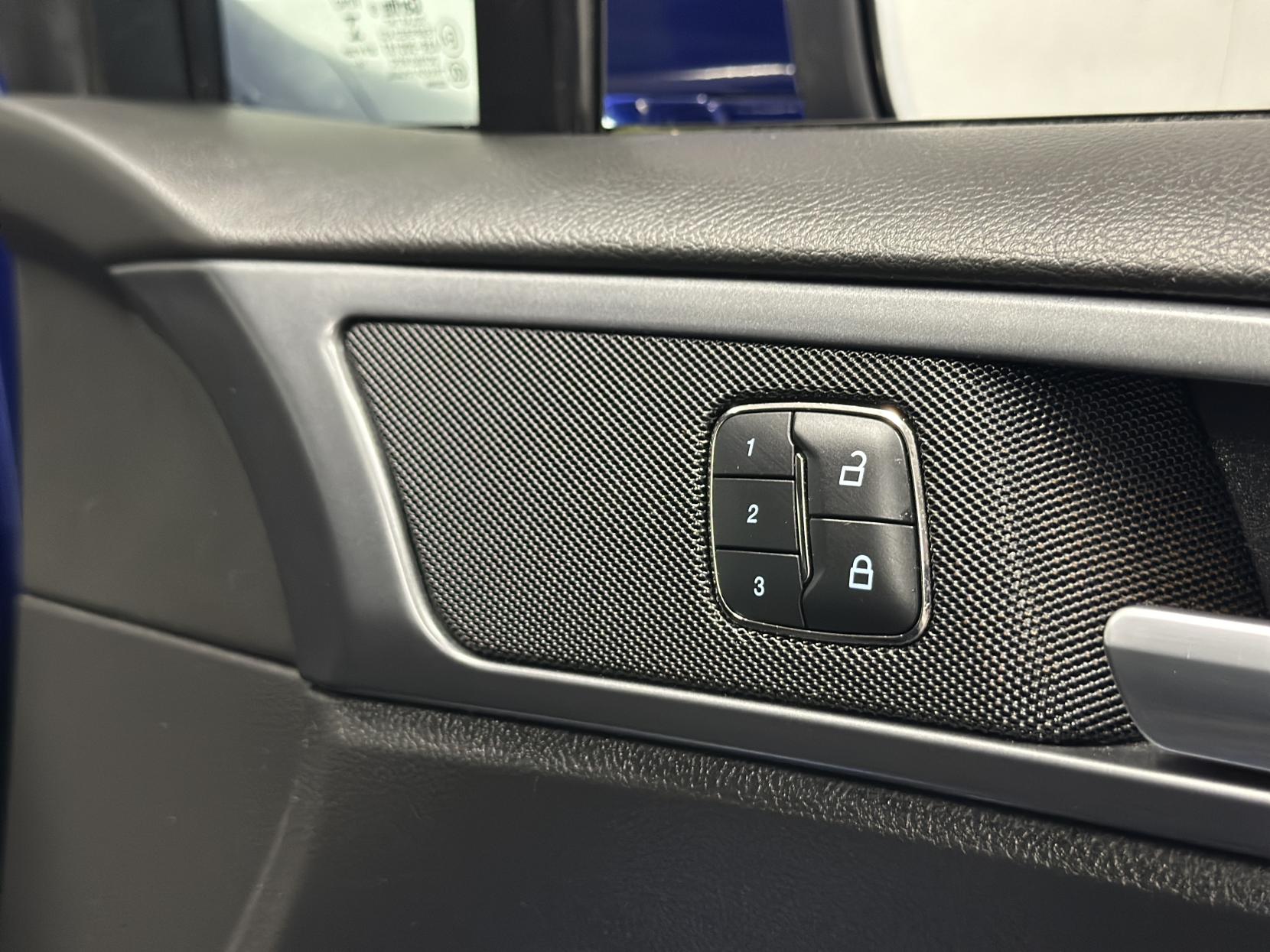 Ford Mondeo 2.0 TDCi Titanium Hatchback 5dr Diesel Manual Euro 6 (s/s) (180 ps)