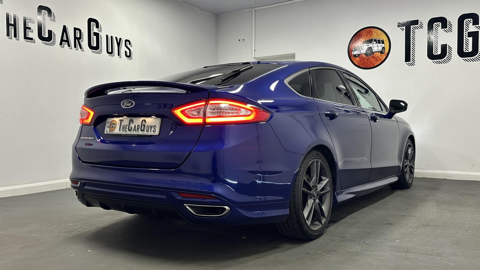 Ford Mondeo 2.0 TDCi Titanium Hatchback 5dr Diesel Manual Euro 6 (s/s) (180 ps)