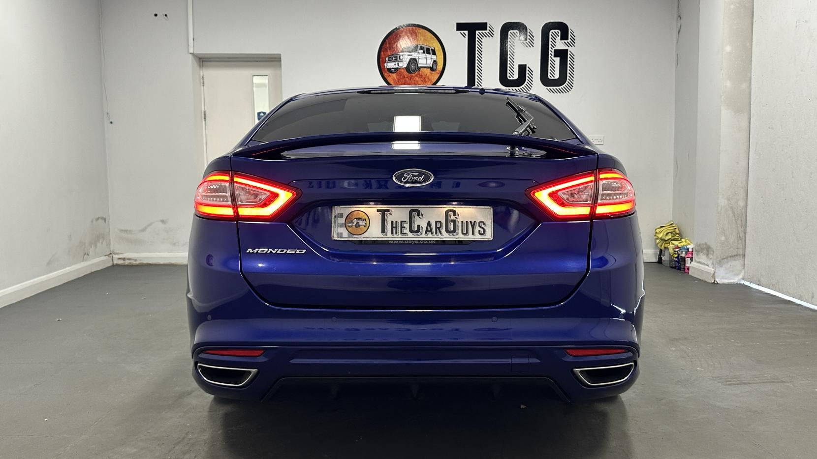Ford Mondeo 2.0 TDCi Titanium Hatchback 5dr Diesel Manual Euro 6 (s/s) (180 ps)