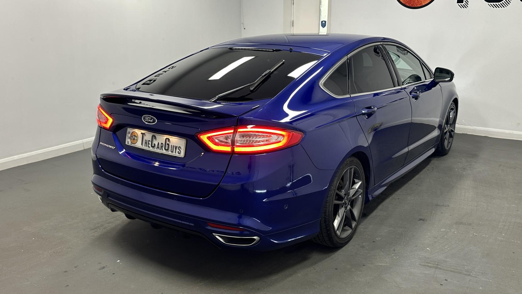Ford Mondeo 2.0 TDCi Titanium Hatchback 5dr Diesel Manual Euro 6 (s/s) (180 ps)