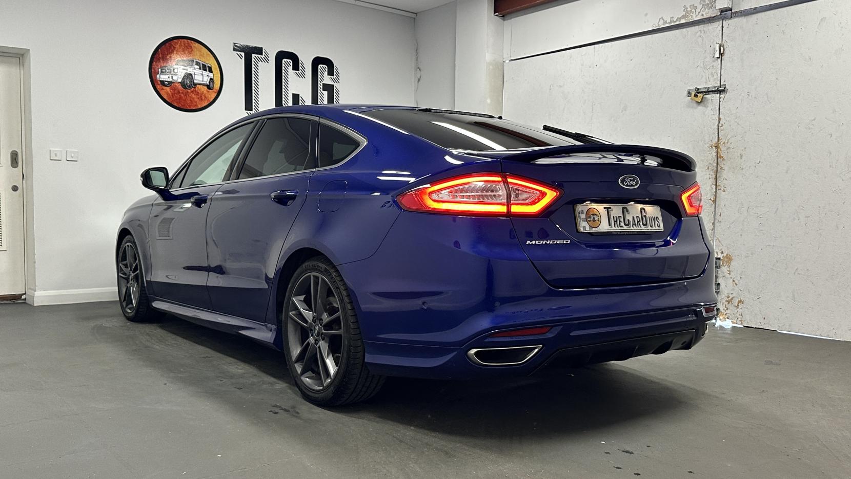 Ford Mondeo 2.0 TDCi Titanium Hatchback 5dr Diesel Manual Euro 6 (s/s) (180 ps)