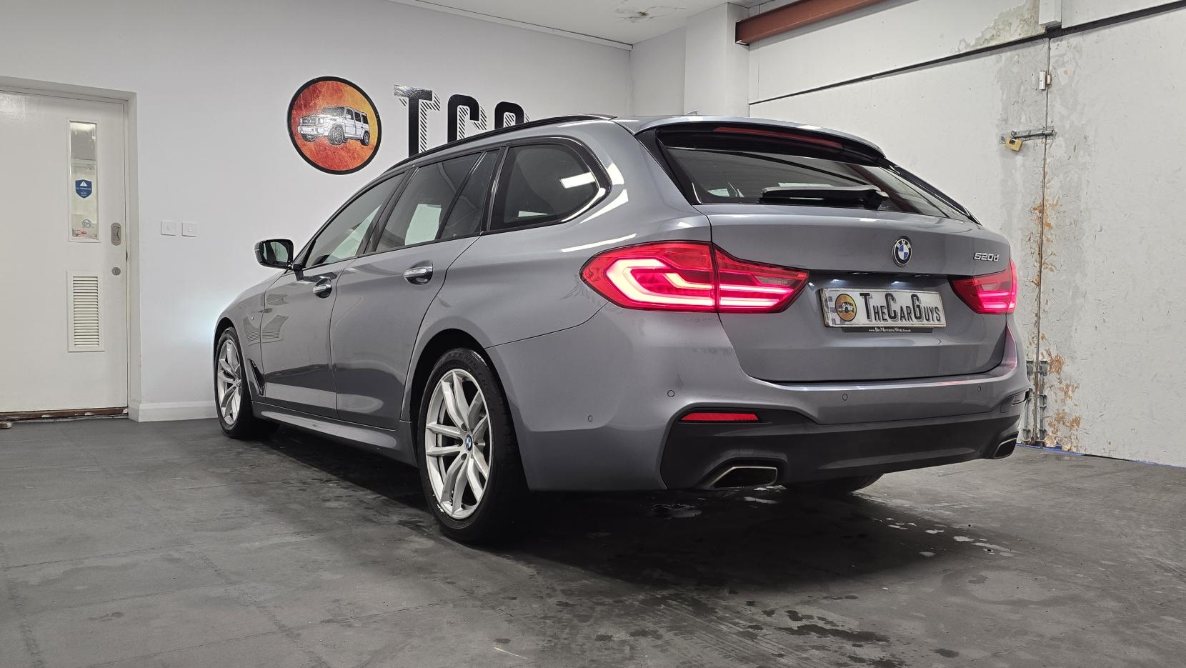 BMW 5 Series 2.0 520d M Sport Touring 5dr Diesel Auto Euro 6 (s/s) (190 ps)