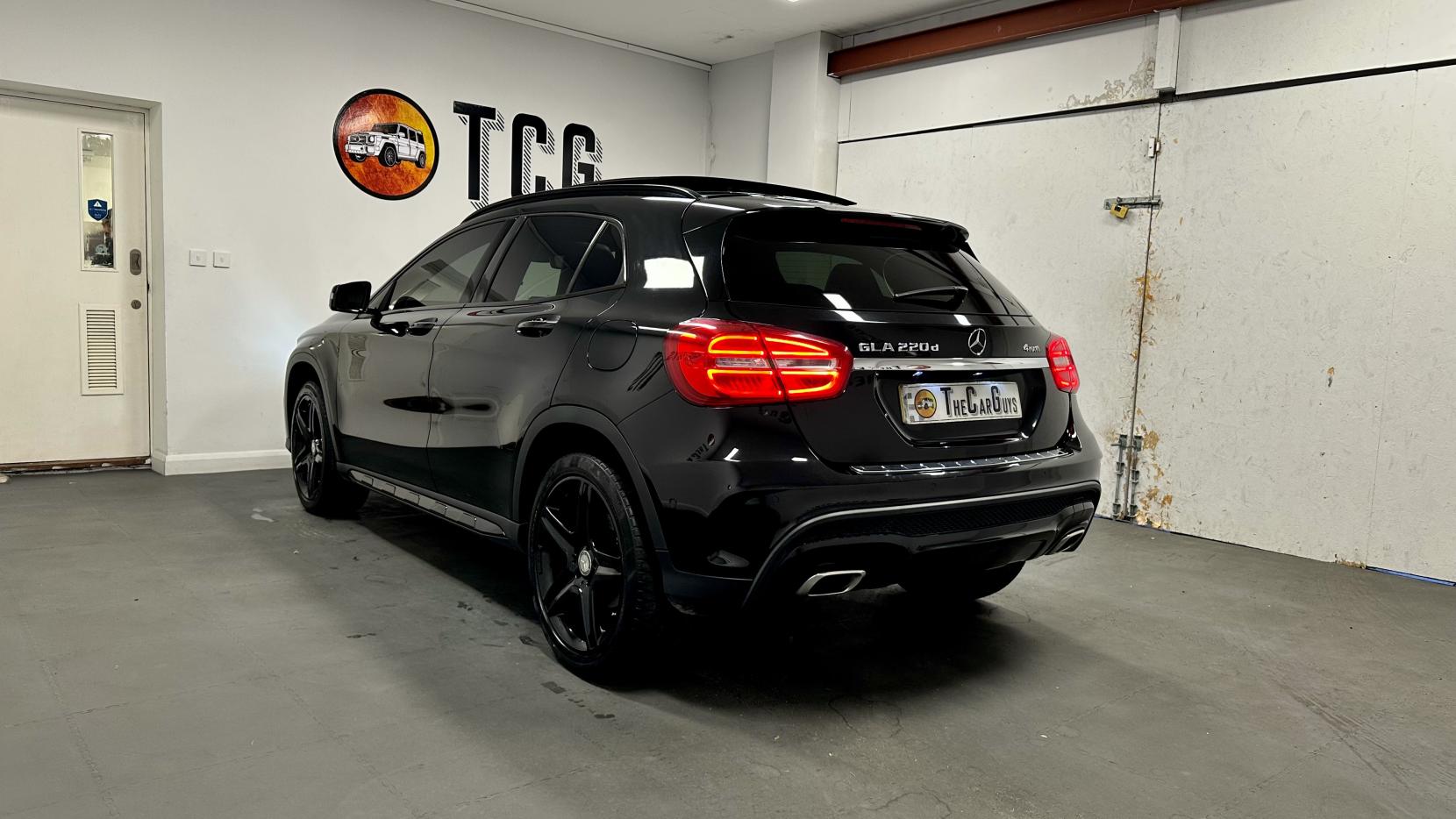 Mercedes-Benz GLA 2.1 GLA220d AMG Line (Premium Plus) SUV 5dr Diesel 7G-DCT 4MATIC Euro 6 (s/s) (177 ps)