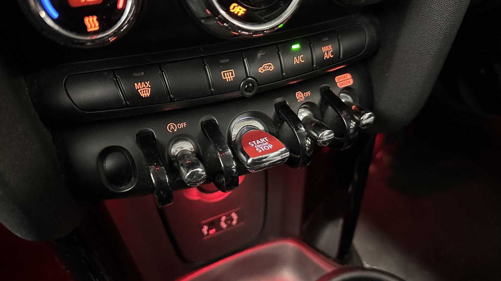 MINI Hatch 2.0 Cooper S Hatchback 3dr Petrol Manual Euro 6 (s/s) (192 ps)