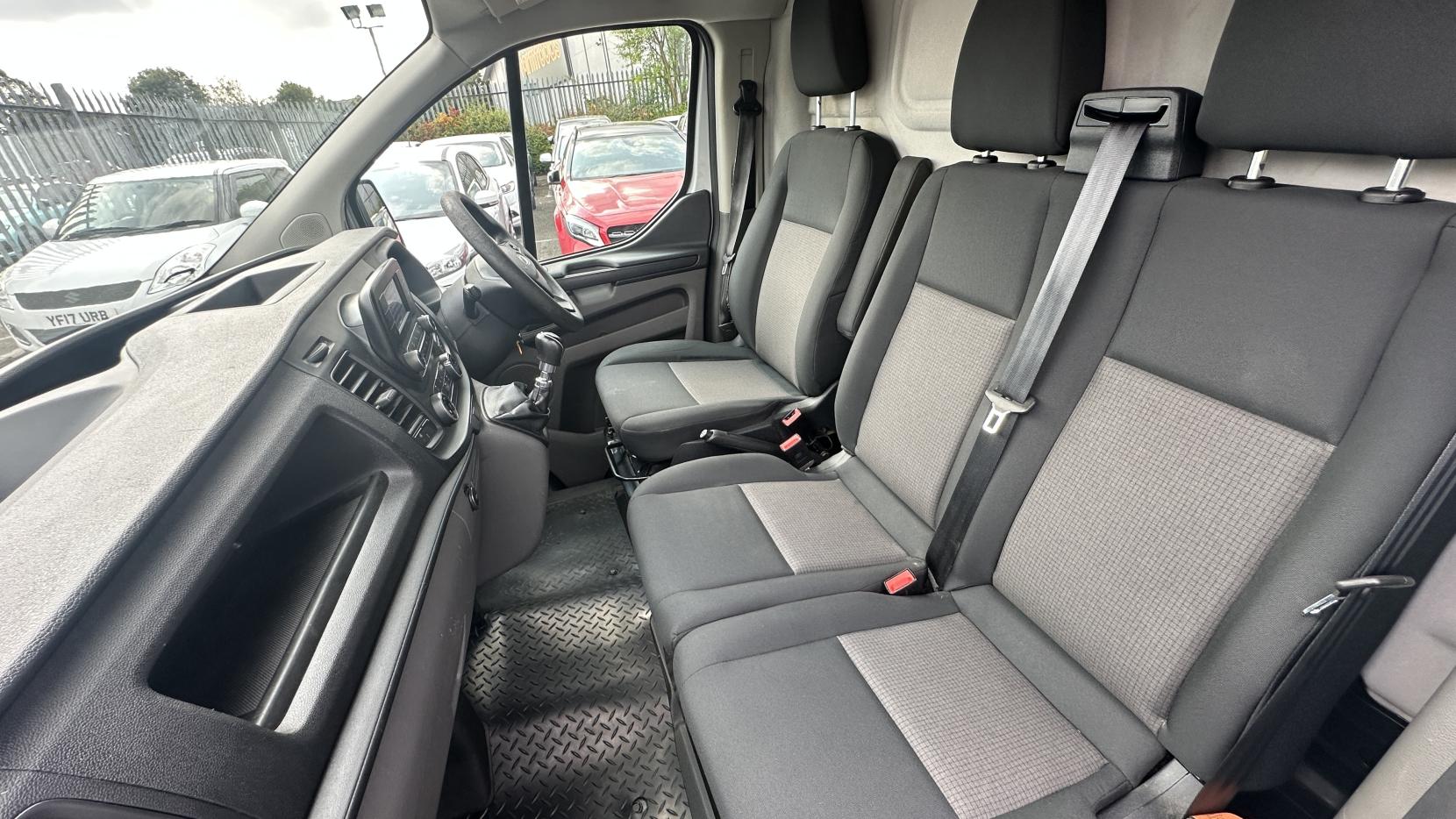 Ford Transit Custom 2.0 300 EcoBlue Leader Panel Van 5dr Diesel Manual L1 H2 Euro 6 (s/s) (105 ps)