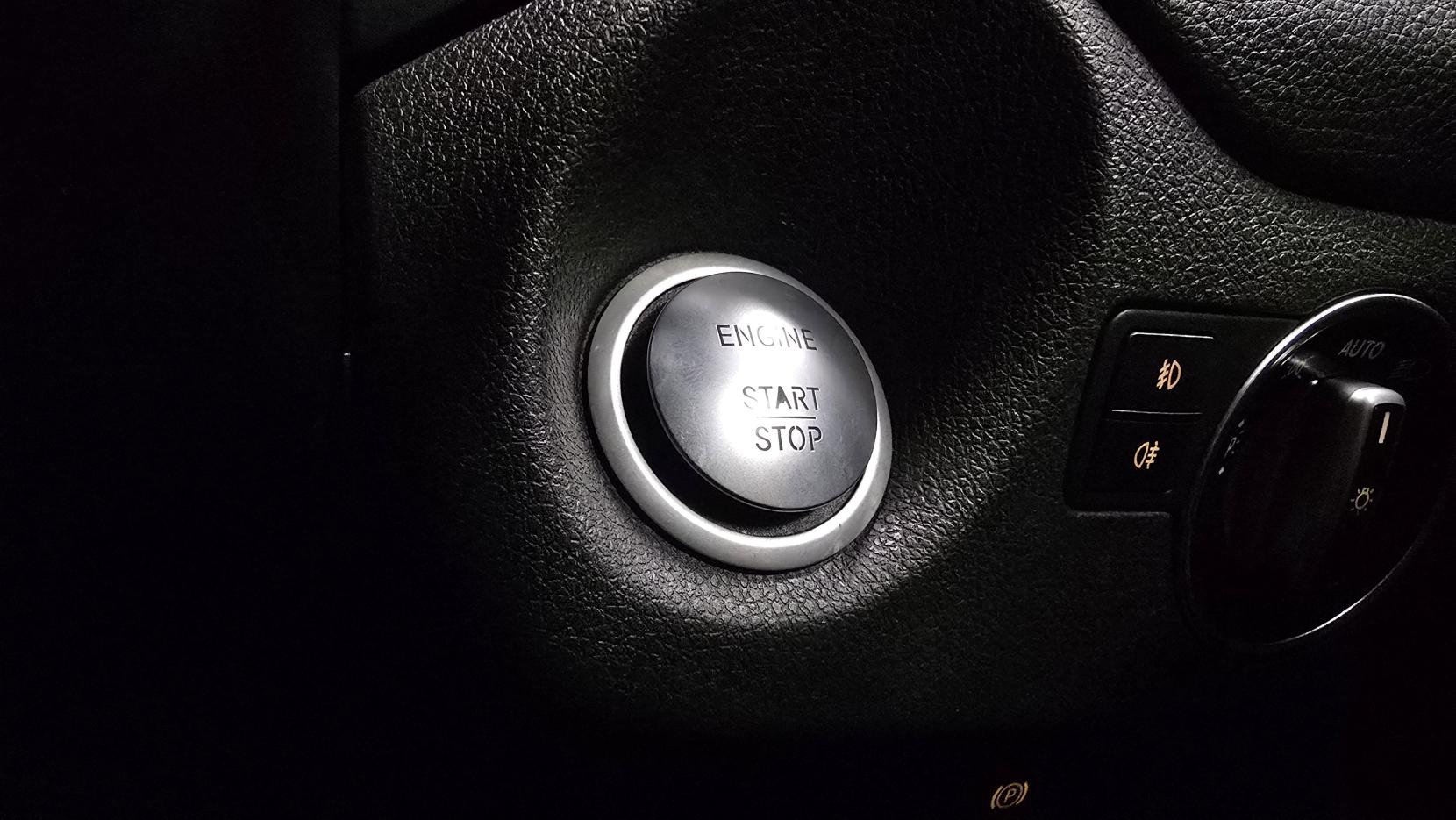 Mercedes-Benz GLA 2.1 GLA200d Sport (Premium Plus) SUV 5dr Diesel 7G-DCT Euro 6 (s/s) (136 ps)