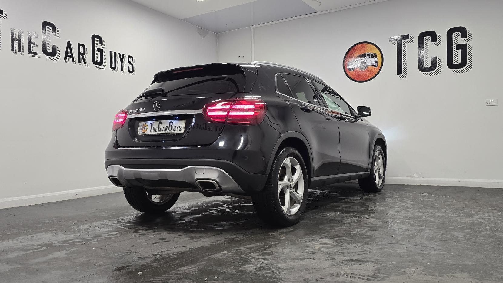 Mercedes-Benz GLA 2.1 GLA200d Sport (Premium Plus) SUV 5dr Diesel 7G-DCT Euro 6 (s/s) (136 ps)
