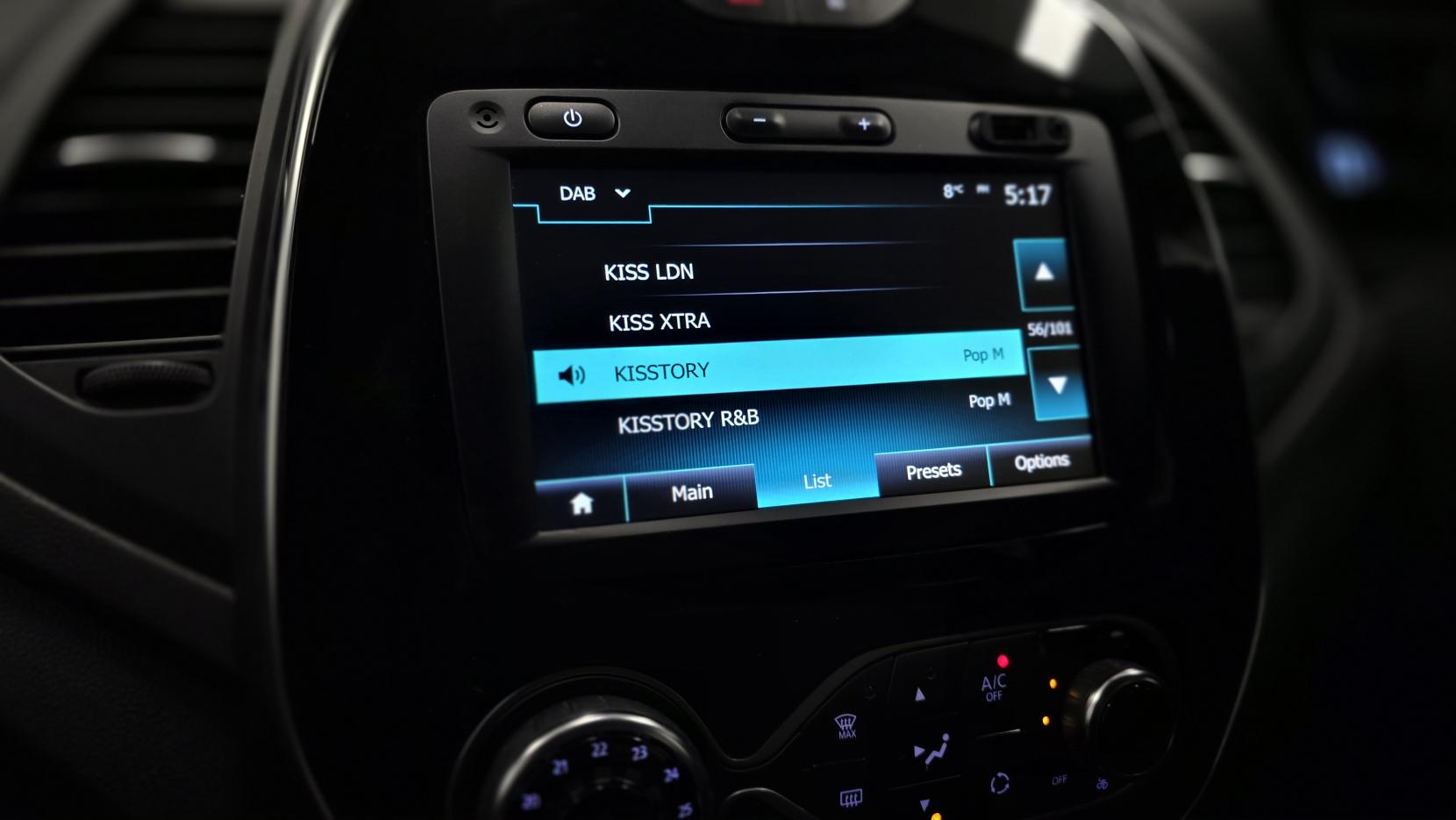 Renault Captur 1.5 dCi ENERGY Iconic SUV 5dr Diesel EDC Euro 6 (s/s) (90 ps)