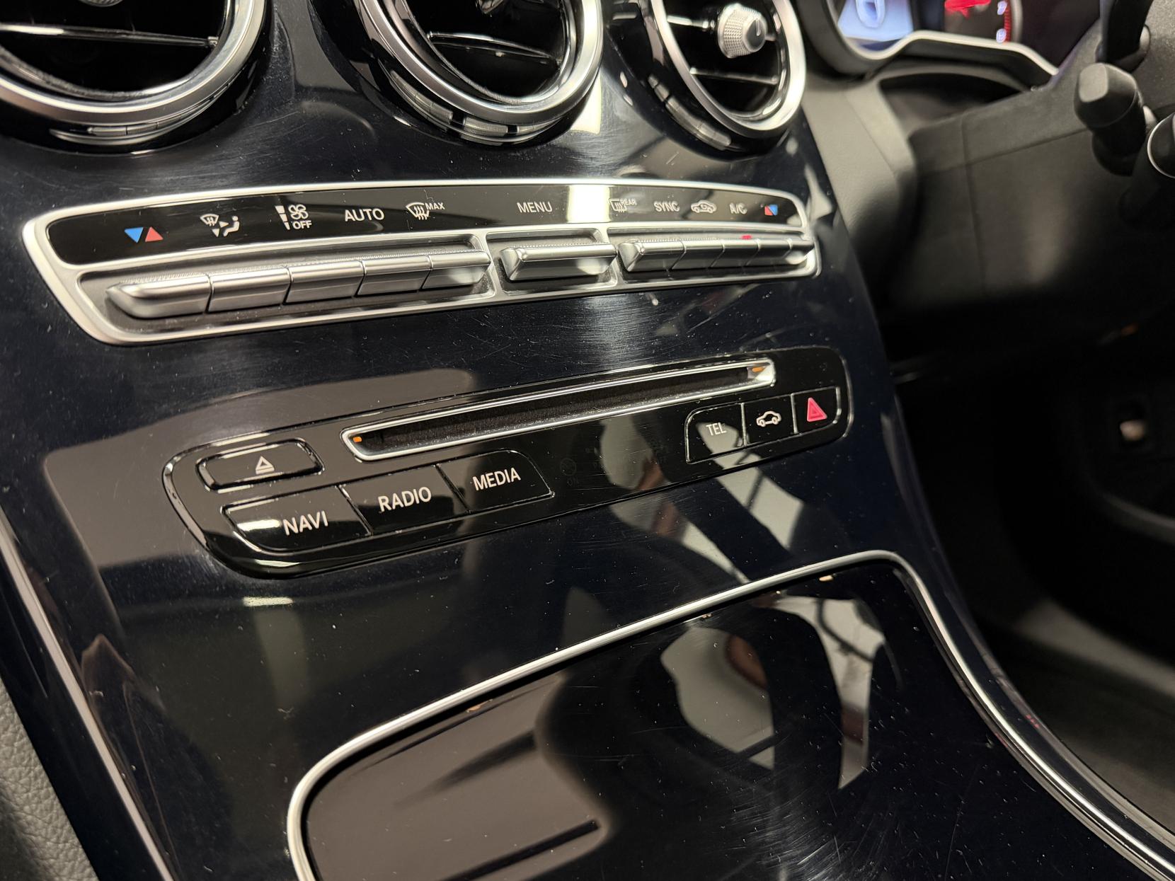 Mercedes-Benz C Class 2.0 C200 Sport (Premium) Saloon 4dr Petrol G-Tronic+ Euro 6 (s/s) (184 ps)