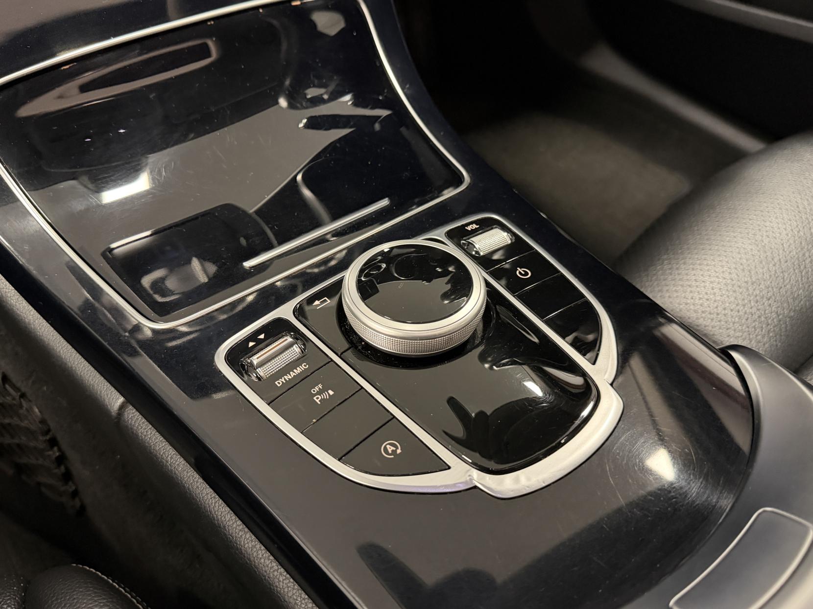 Mercedes-Benz C Class 2.0 C200 Sport (Premium) Saloon 4dr Petrol G-Tronic+ Euro 6 (s/s) (184 ps)