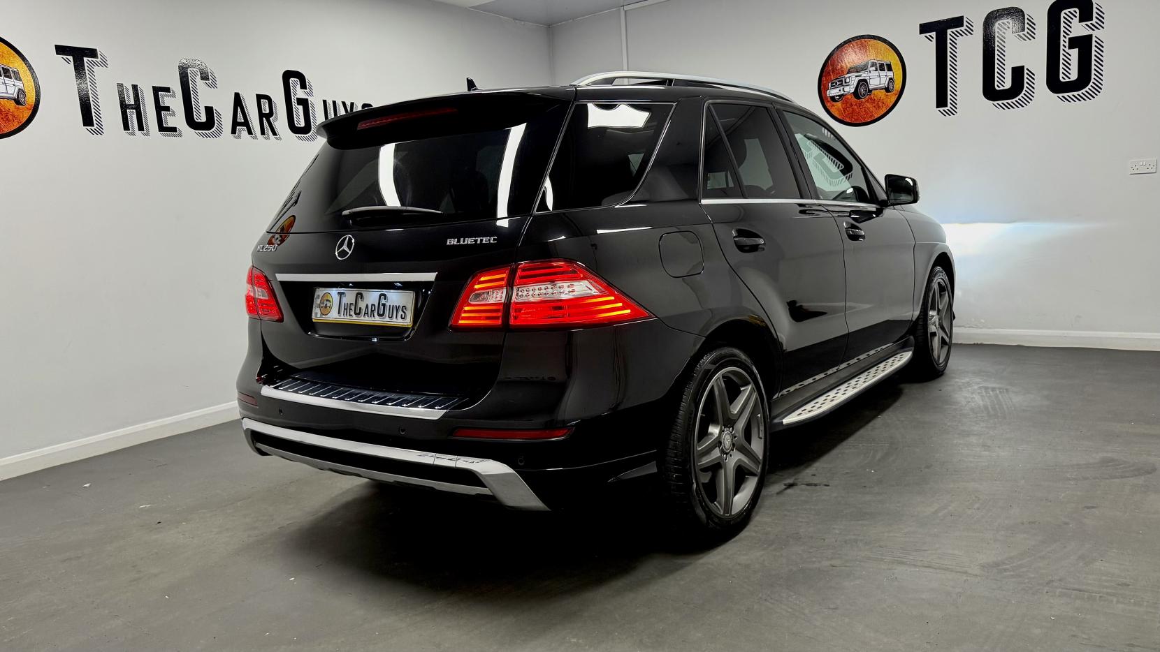 Mercedes-Benz M Class 2.1 ML250 BlueTEC AMG Line SUV 5dr Diesel G-Tronic 4WD Euro 6 (s/s) (204 ps)