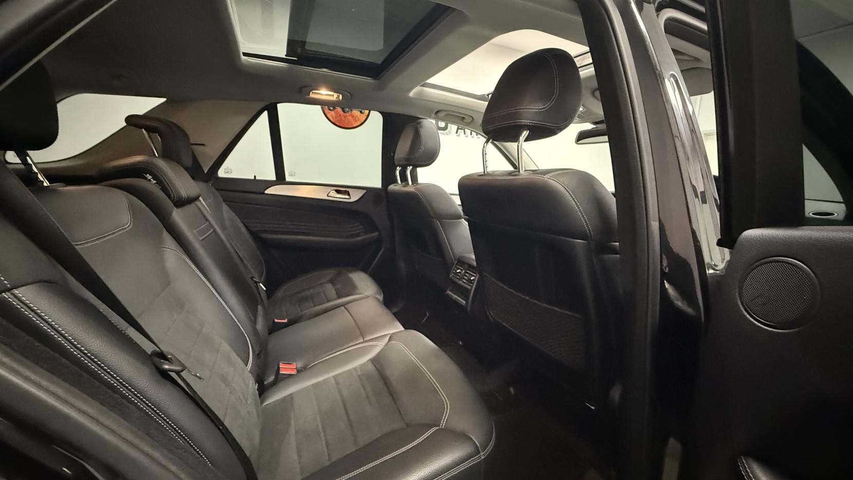 Mercedes-Benz M Class 2.1 ML250 BlueTEC AMG Line SUV 5dr Diesel G-Tronic 4WD Euro 6 (s/s) (204 ps)