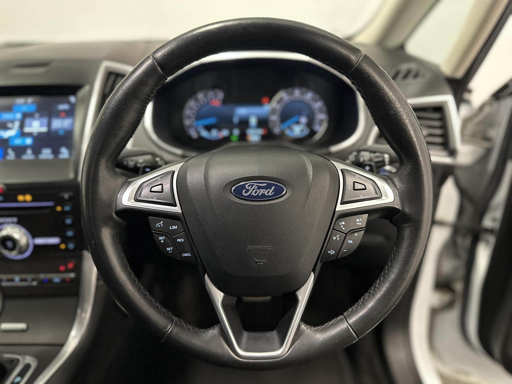 Ford S-Max 2.0 TDCi Titanium MPV 5dr Diesel Powershift Euro 6 (s/s) (180 ps)