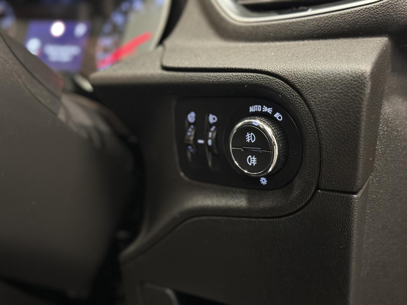 Vauxhall Grandland X 1.2 Turbo Sport Nav SUV 5dr Petrol Auto Euro 6 (s/s) (130 ps)