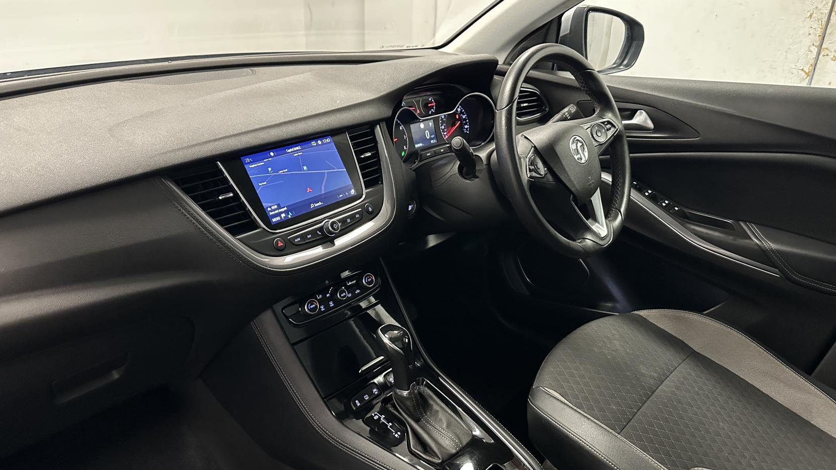 Vauxhall Grandland X 1.2 Turbo Sport Nav SUV 5dr Petrol Auto Euro 6 (s/s) (130 ps)