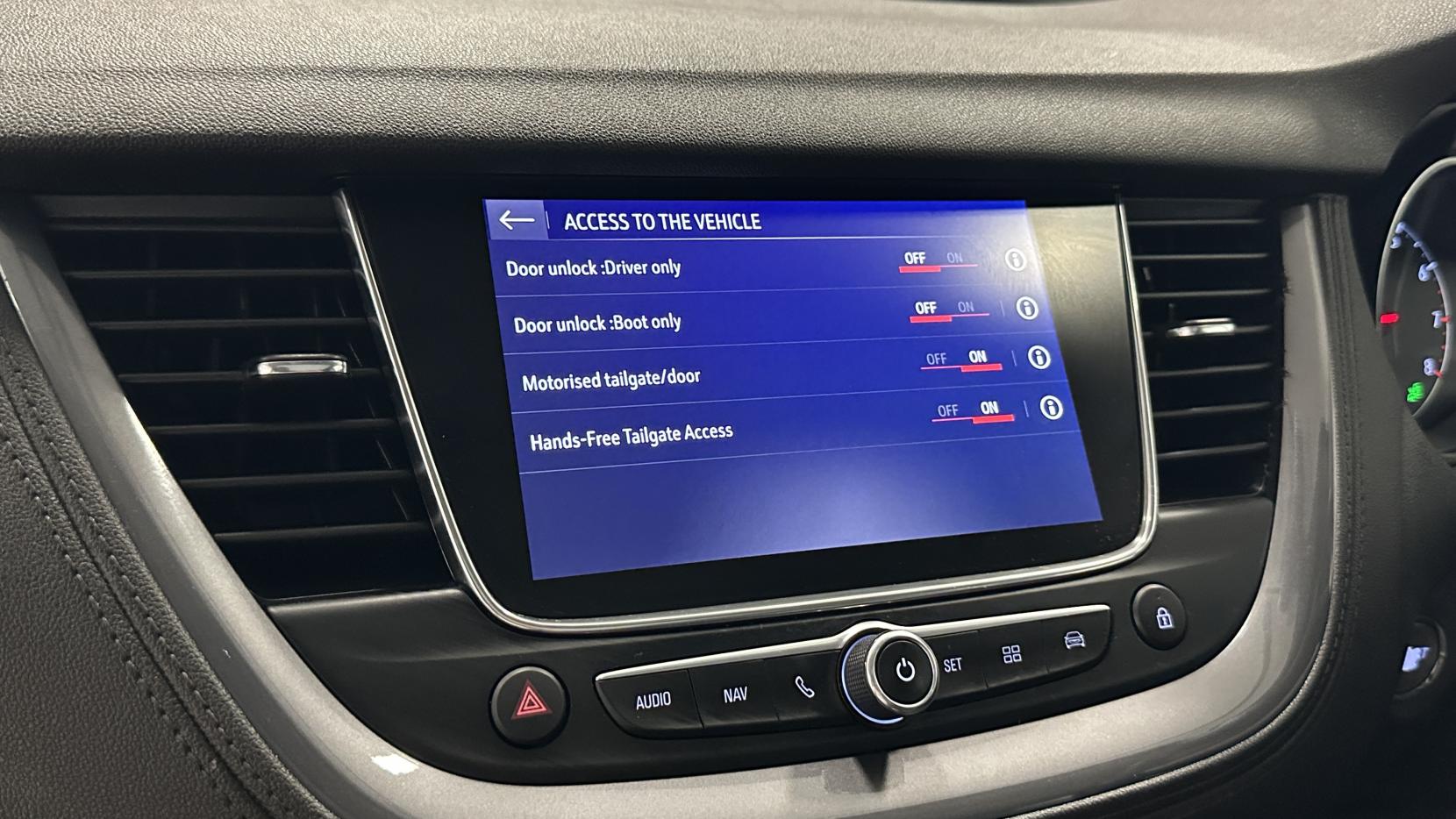 Vauxhall Grandland X 1.2 Turbo Sport Nav SUV 5dr Petrol Auto Euro 6 (s/s) (130 ps)