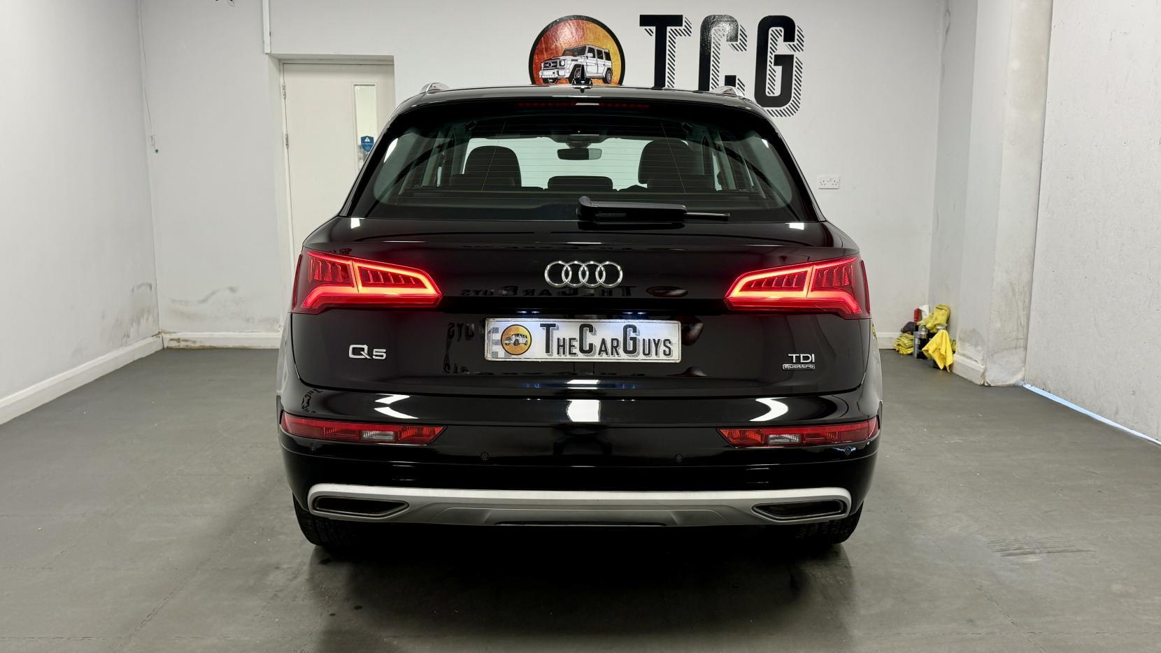 Audi Q5 2.0 TDI Sport SUV 5dr Diesel S Tronic quattro Euro 6 (s/s) (190 ps)
