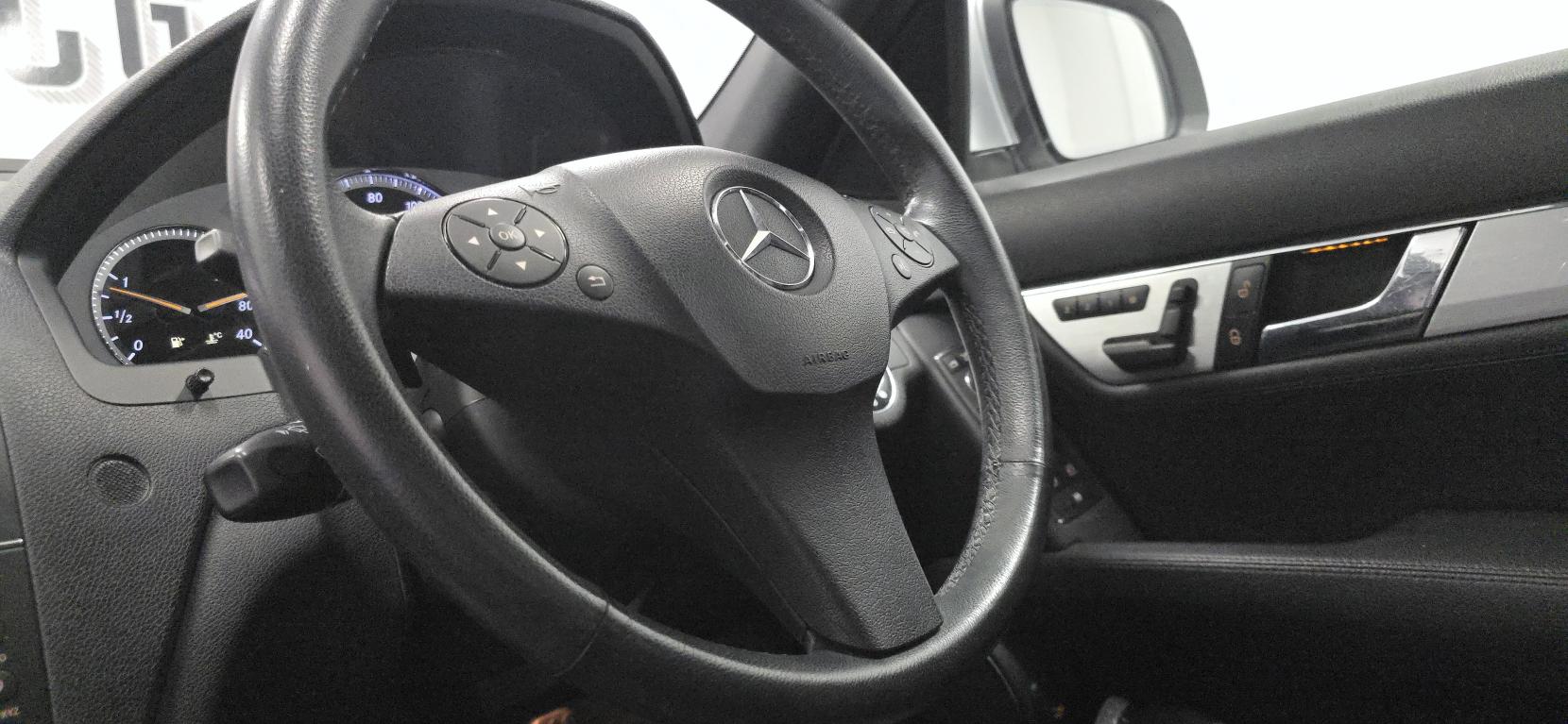 Mercedes-Benz C Class 1.8 C200K Sport Saloon 4dr Petrol Auto Euro 4 (184 ps)