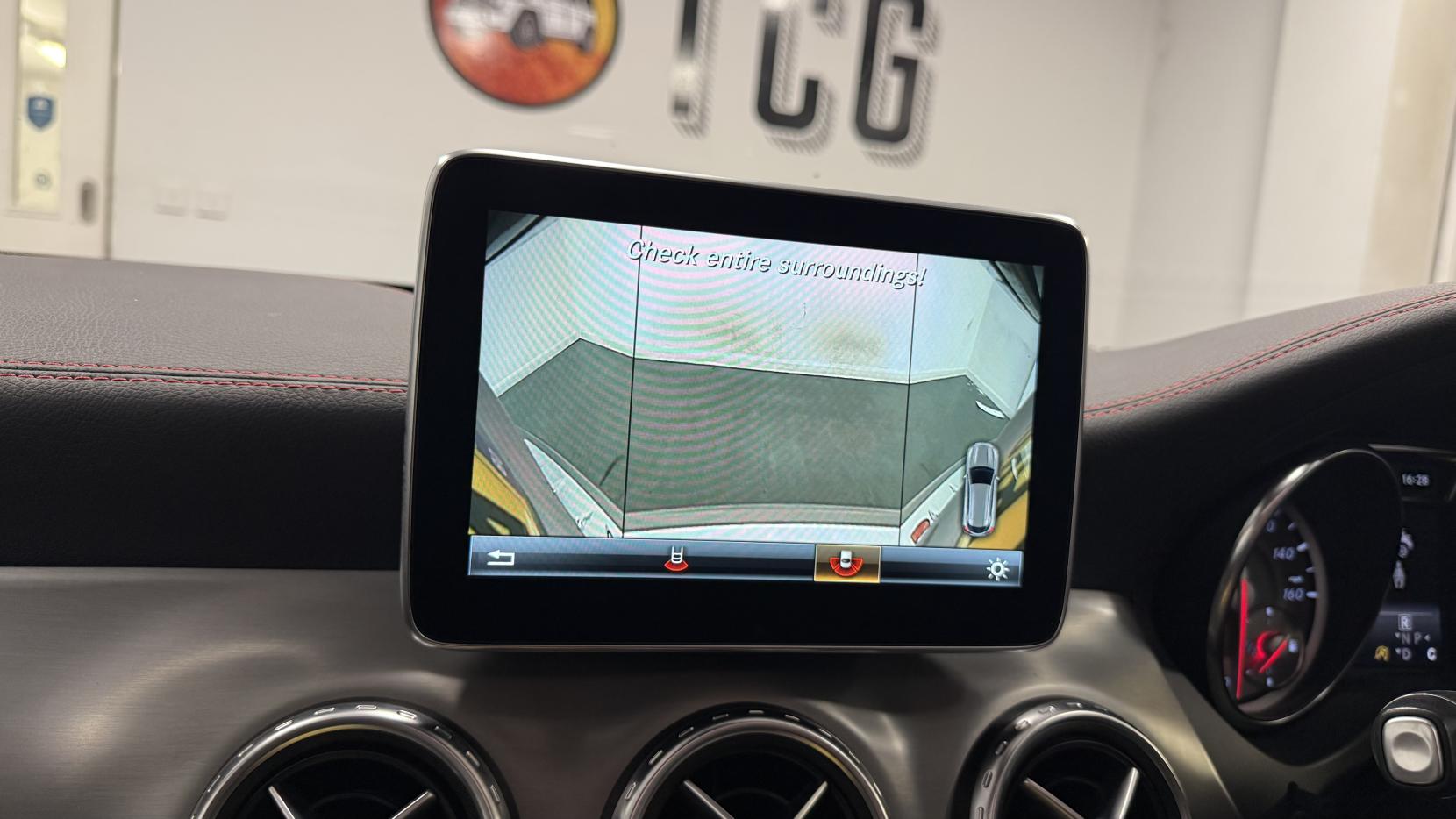 Mercedes-Benz GLA 2.1 GLA220d AMG Line (Premium Plus) SUV 5dr Diesel 7G-DCT 4MATIC Euro 6 (s/s) (177 ps)