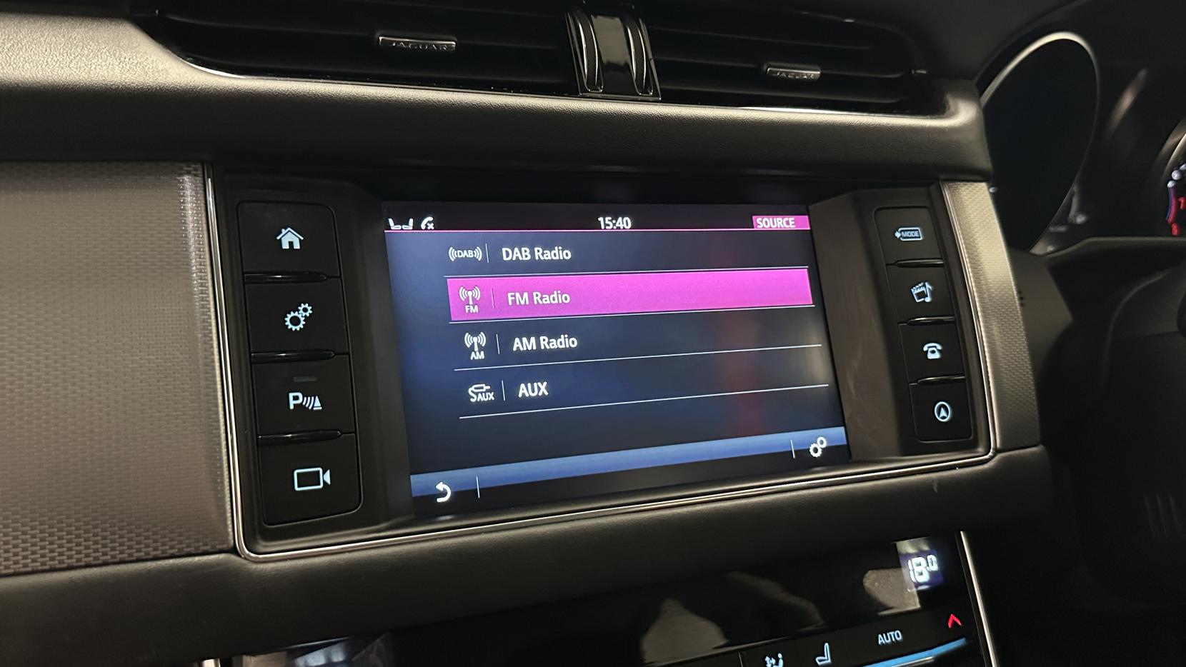 Jaguar XF 2.0i Portfolio Saloon 4dr Petrol Auto Euro 6 (s/s) (200 ps)