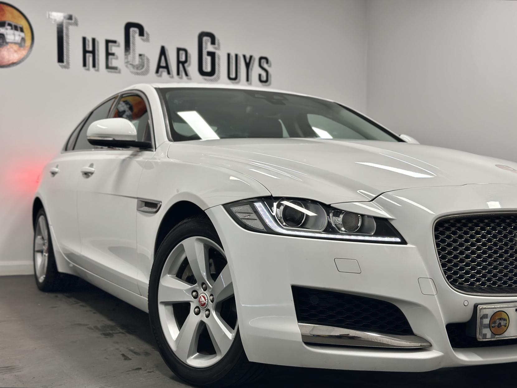 Jaguar XF 2.0i Portfolio Saloon 4dr Petrol Auto Euro 6 (s/s) (200 ps)