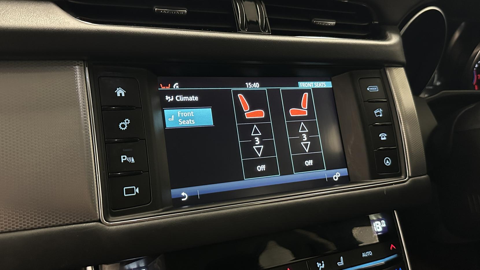 Jaguar XF 2.0i Portfolio Saloon 4dr Petrol Auto Euro 6 (s/s) (200 ps)