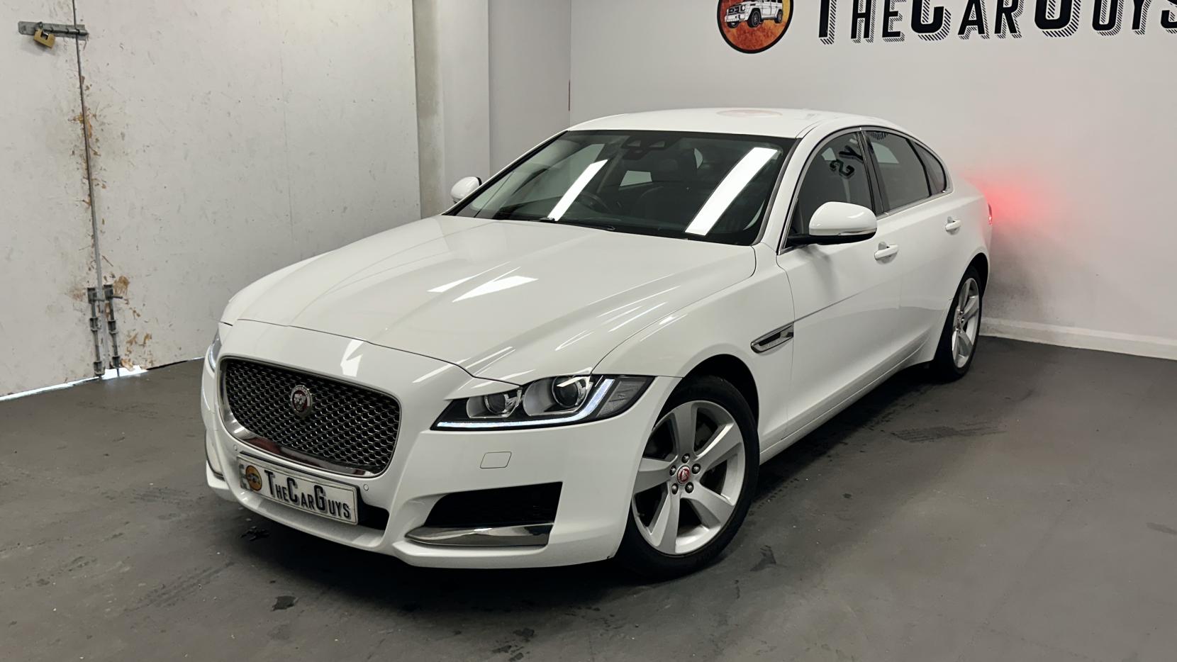 Jaguar XF 2.0i Portfolio Saloon 4dr Petrol Auto Euro 6 (s/s) (200 ps)