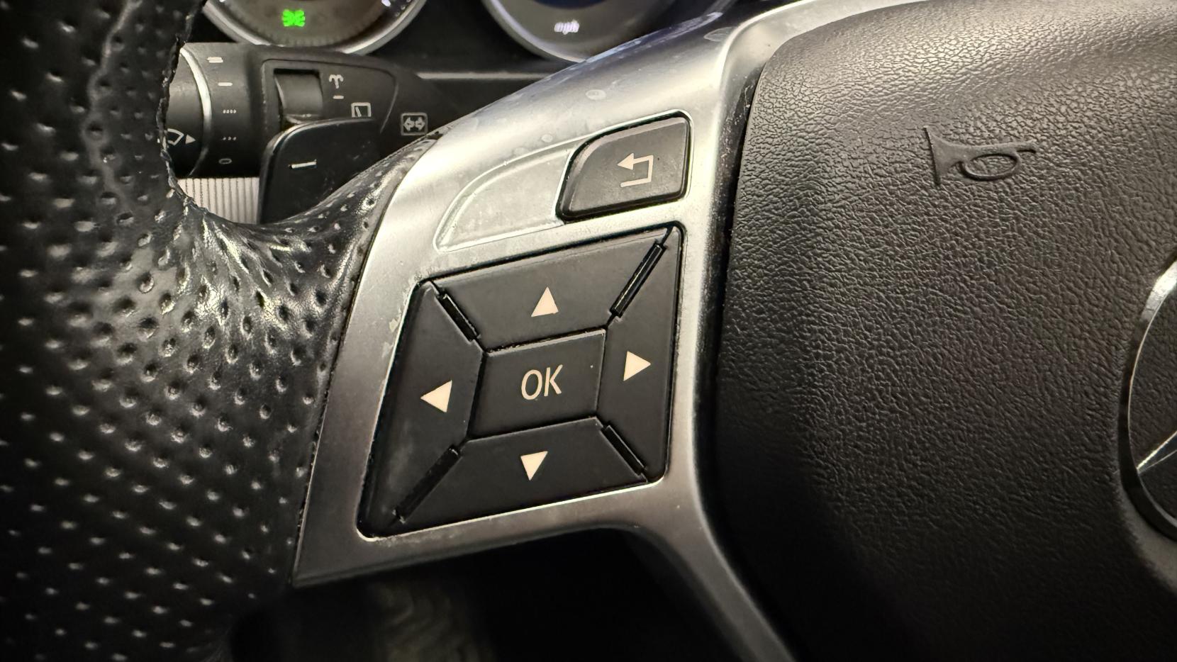 Mercedes-Benz E Class 2.1 E220 BlueTEC AMG Night Edition Estate 5dr Diesel G-Tronic+ Euro 6 (s/s) (177 ps)