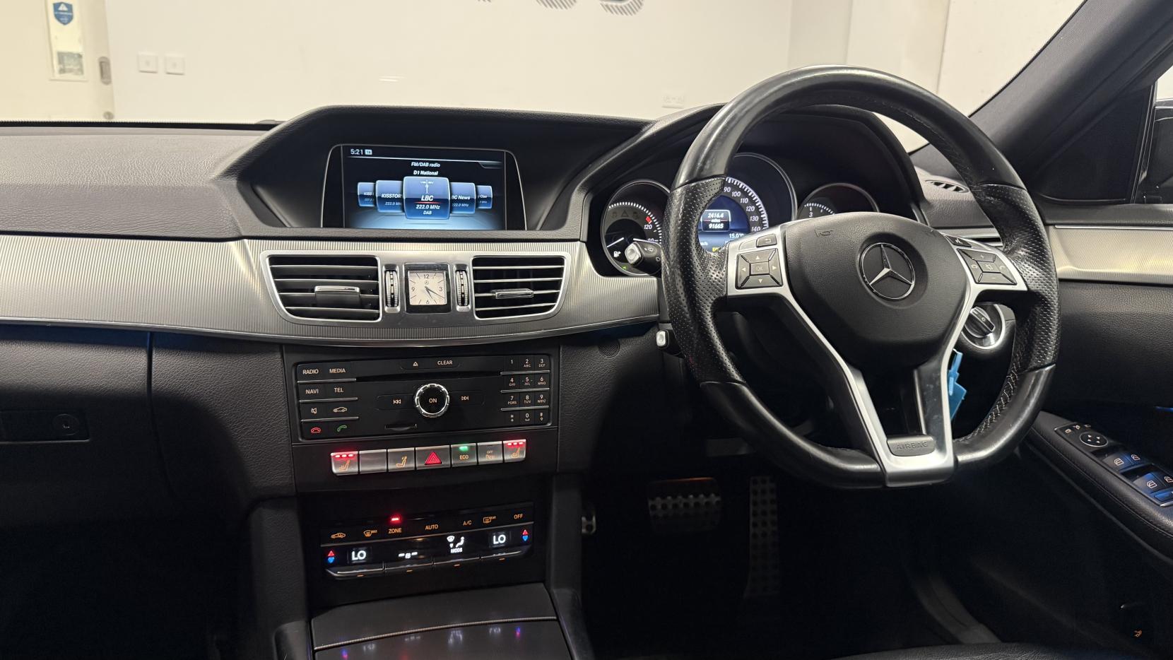 Mercedes-Benz E Class 2.1 E220 BlueTEC AMG Night Edition Estate 5dr Diesel G-Tronic+ Euro 6 (s/s) (177 ps)