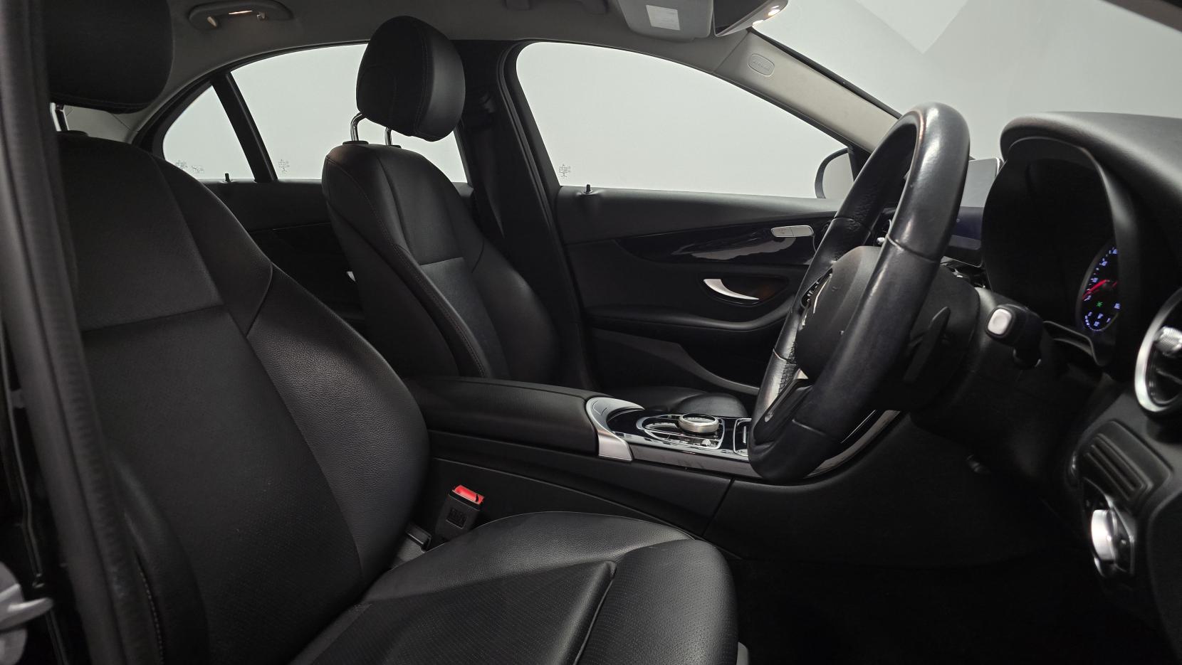 Mercedes-Benz C Class 2.0 C220d SE Saloon 4dr Diesel G-Tronic+ Euro 6 (s/s) (194 ps)