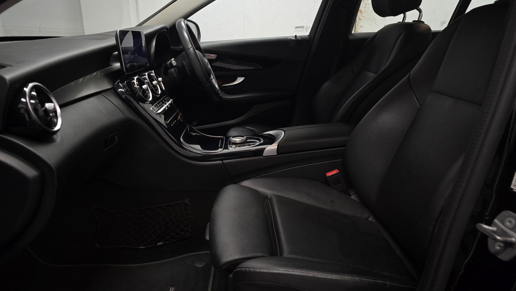 Mercedes-Benz C Class 2.0 C220d SE Saloon 4dr Diesel G-Tronic+ Euro 6 (s/s) (194 ps)