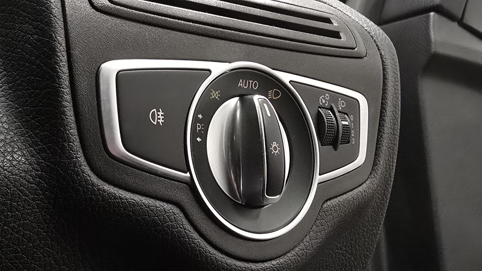 Mercedes-Benz C Class 2.0 C220d SE Saloon 4dr Diesel G-Tronic+ Euro 6 (s/s) (194 ps)