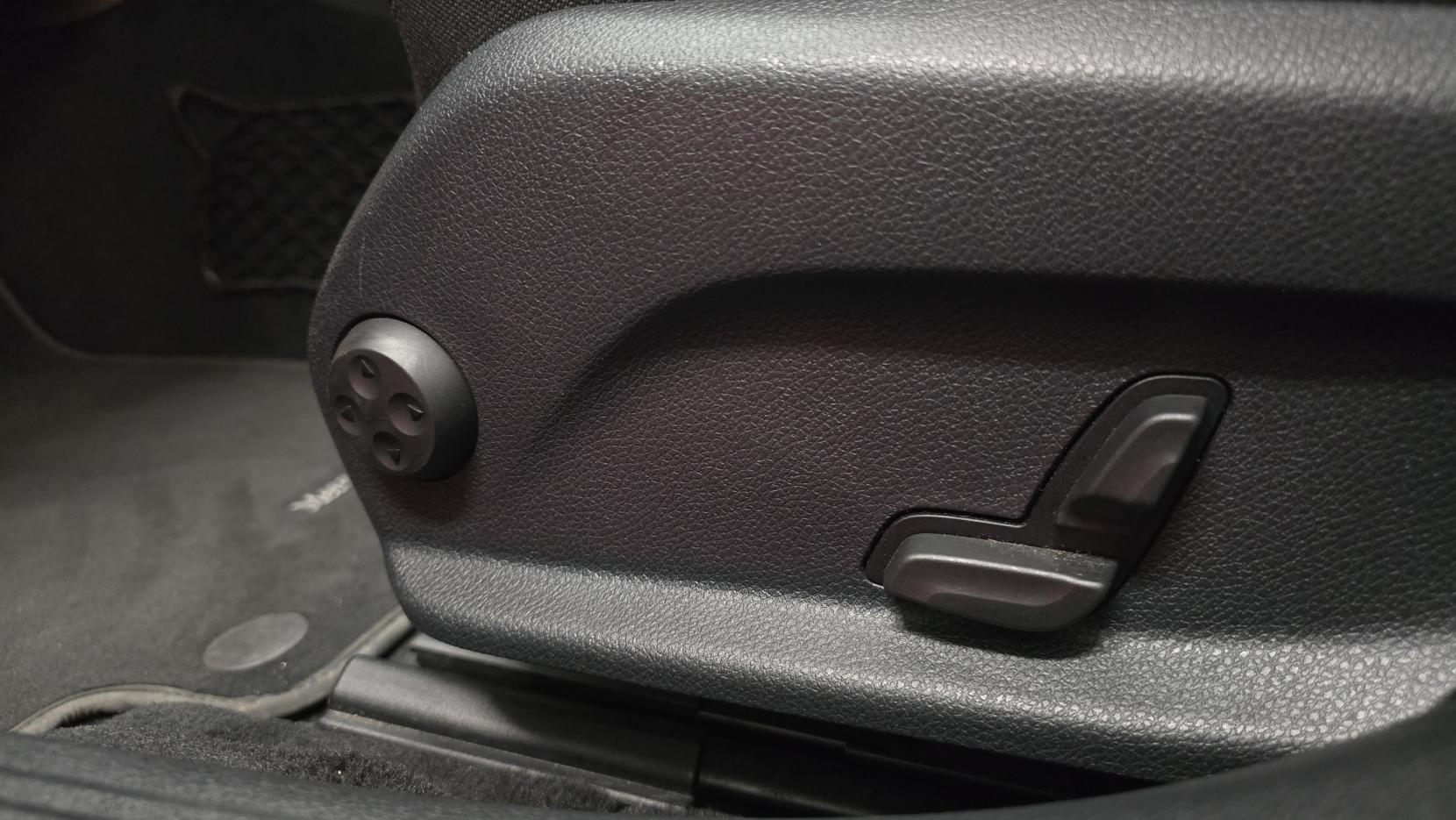 Mercedes-Benz C Class 2.0 C220d SE Saloon 4dr Diesel G-Tronic+ Euro 6 (s/s) (194 ps)